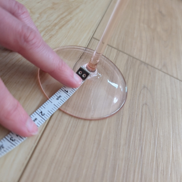 Anthropologie Elegant Pink Glass Champagne Coupe with Gold Rim - Picture 10 of 11